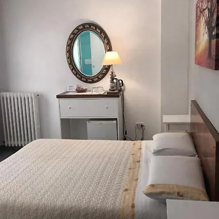 La Meridiana فندق مبيت وإفطار Frontone